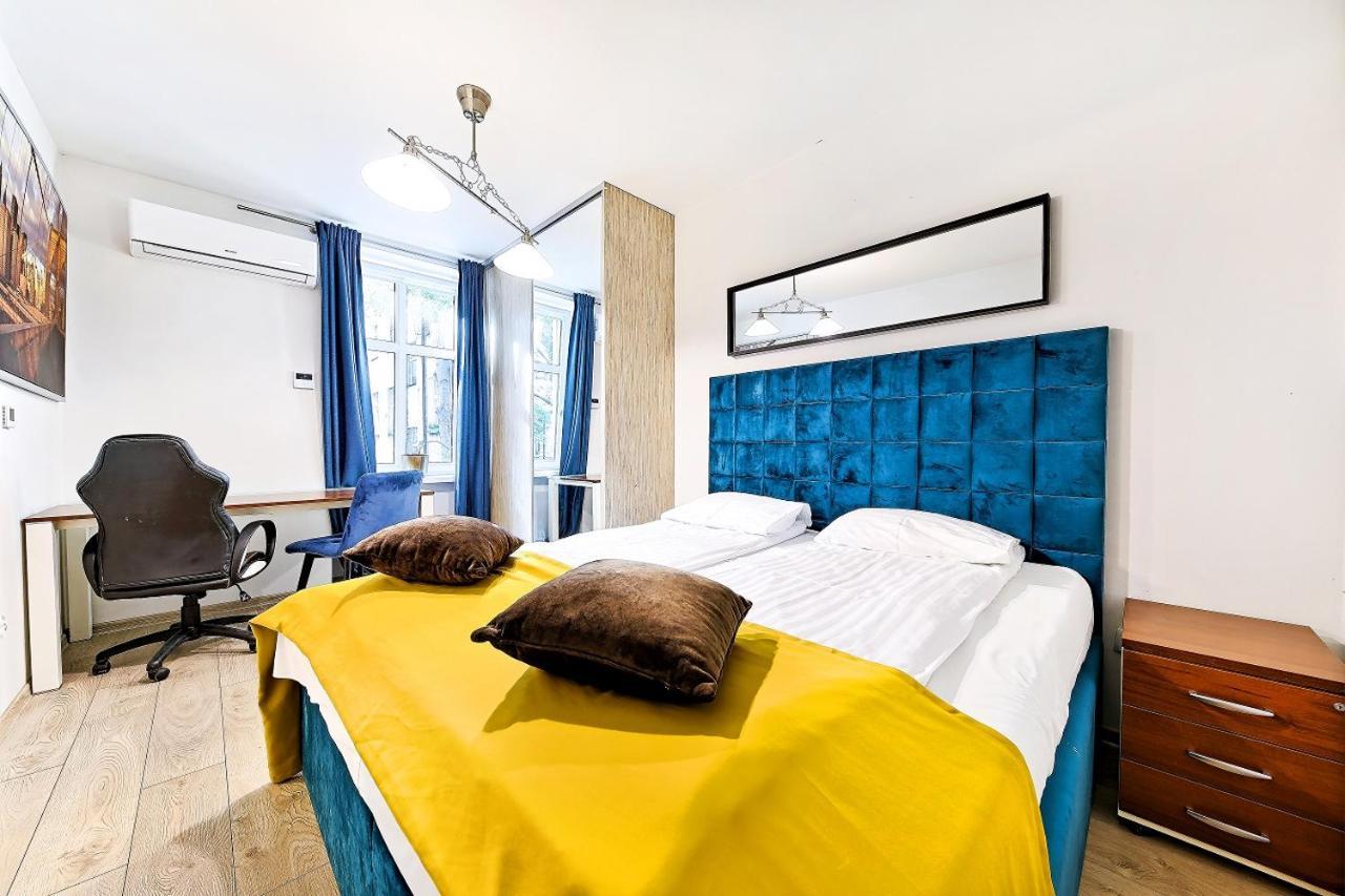 Cinema Apartments Poznań Exteriör bild